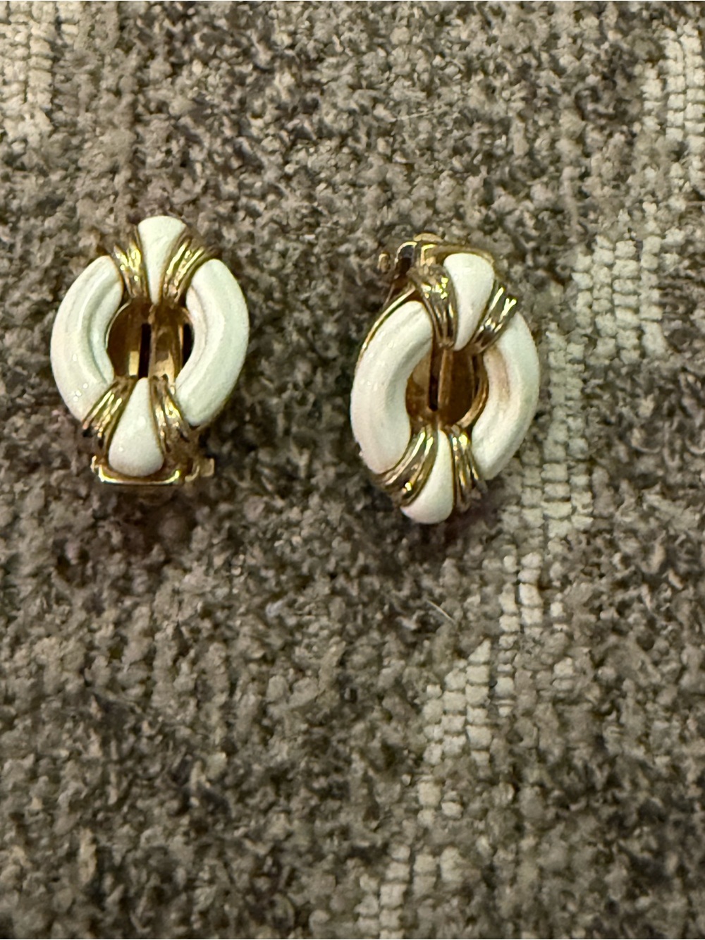 Vintage Nina Ricci White Enamel and Gold Tone Clip On Earrings